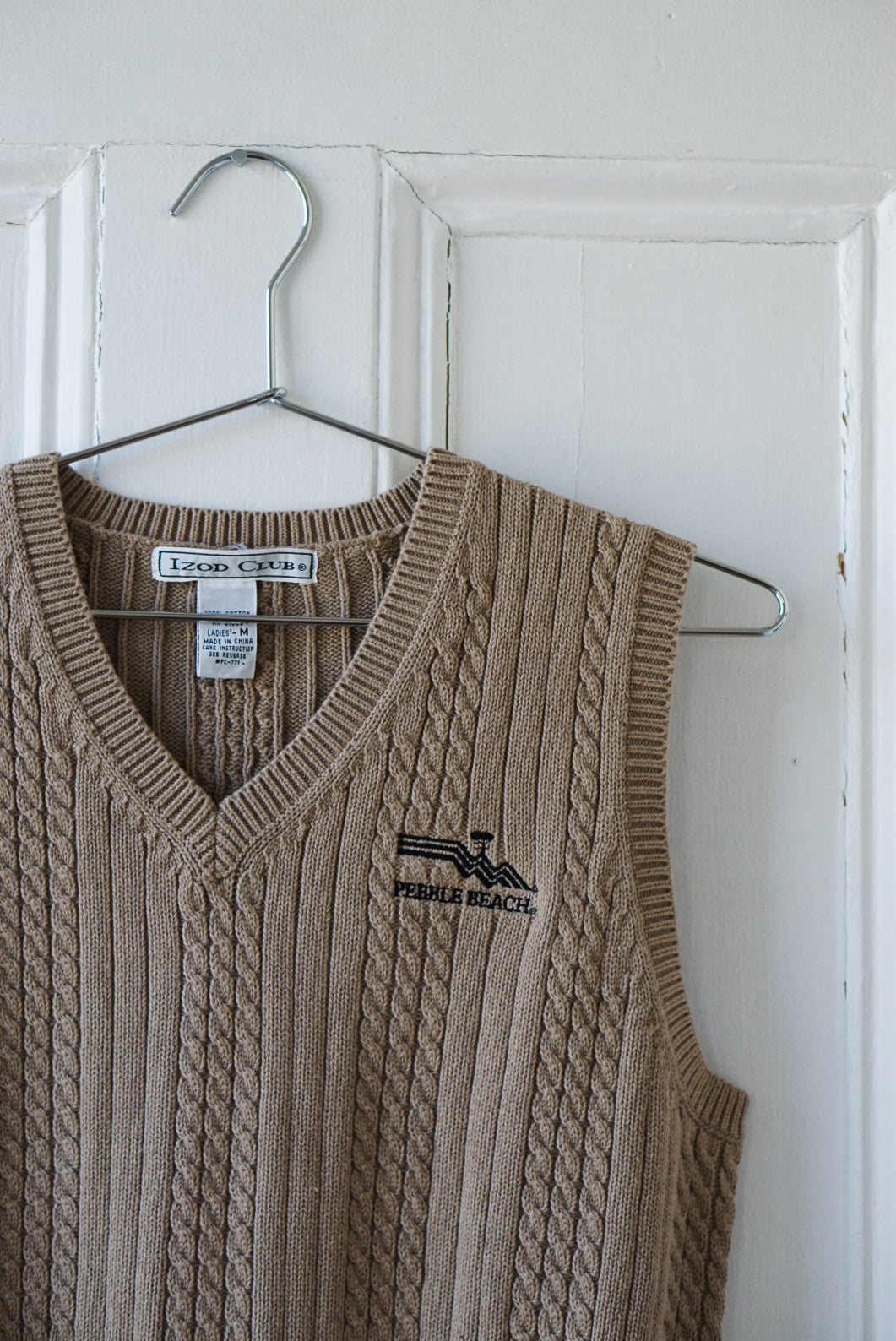 "Pebble Beach" Cable Knit Vest | Size S/M