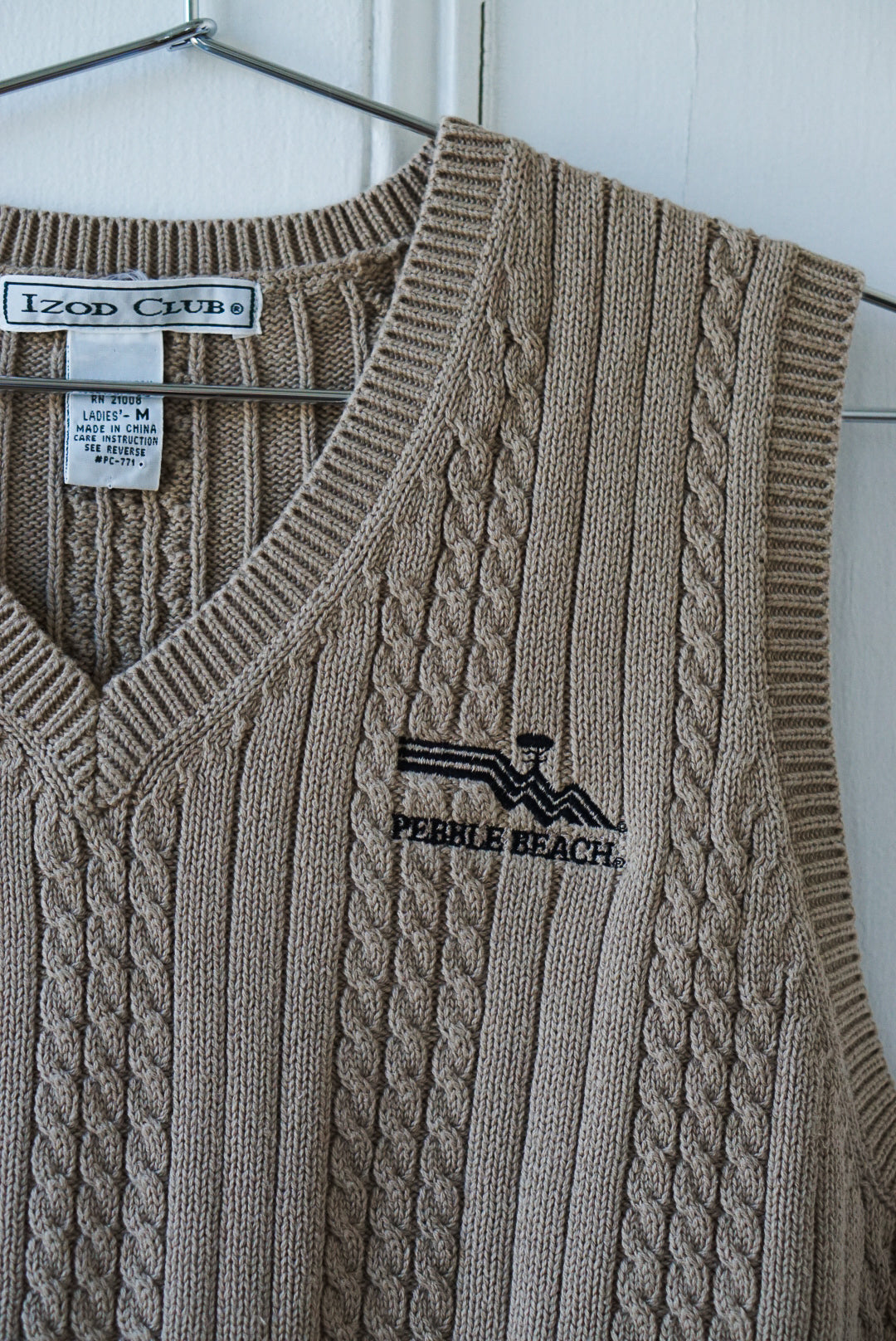 "Pebble Beach" Cable Knit Vest | Size S/M