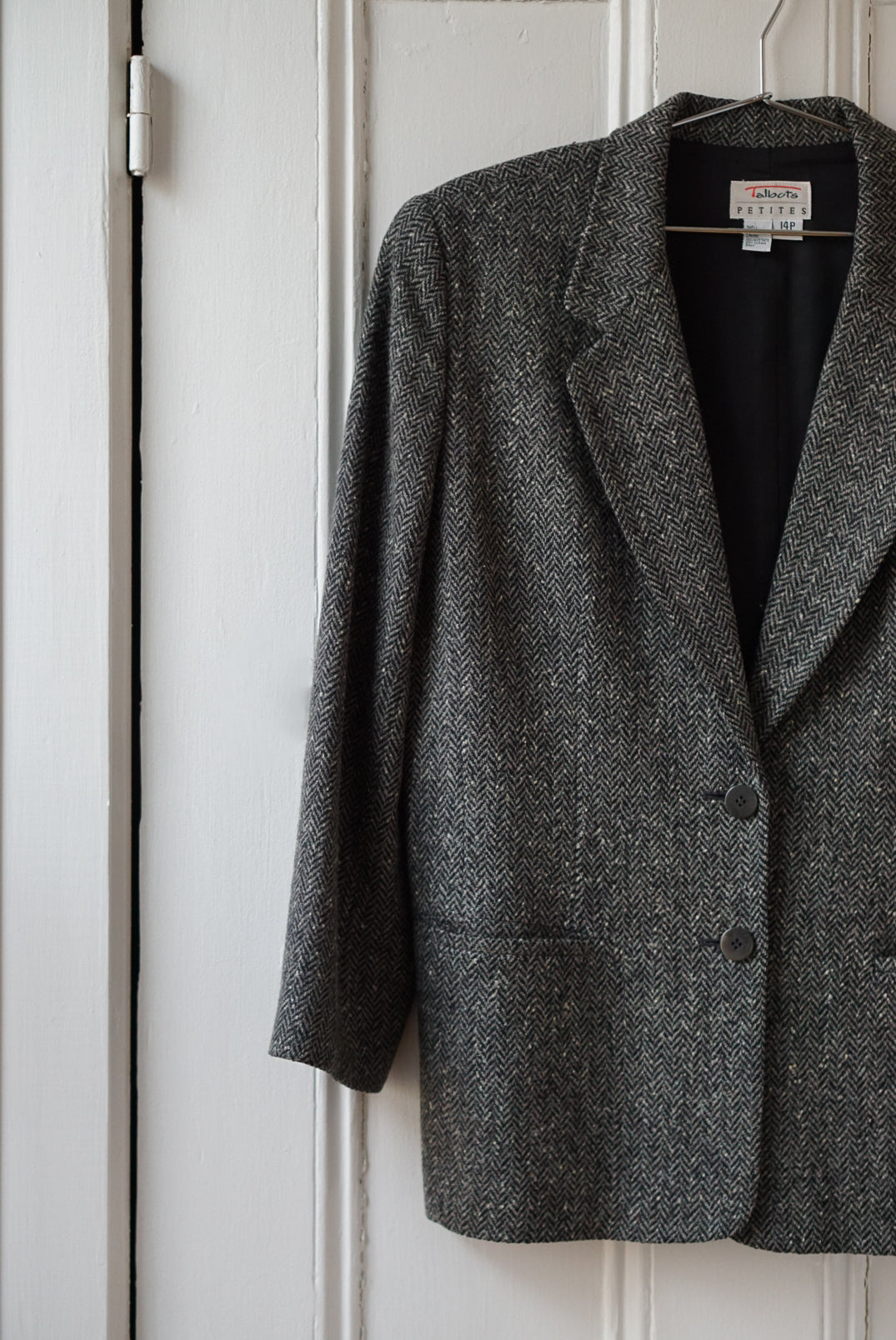 Fossil Gray Herringbone Wool Blazer | Size M