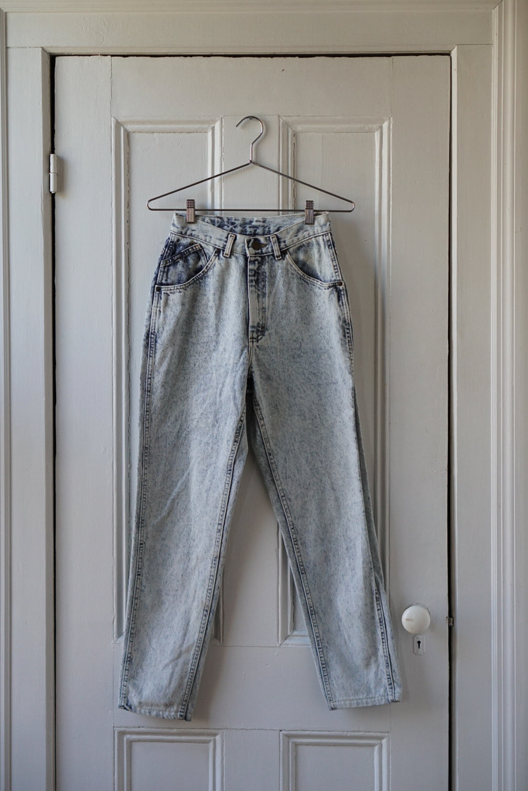 High Waisted Acid Wash Jeans | Size 25/26