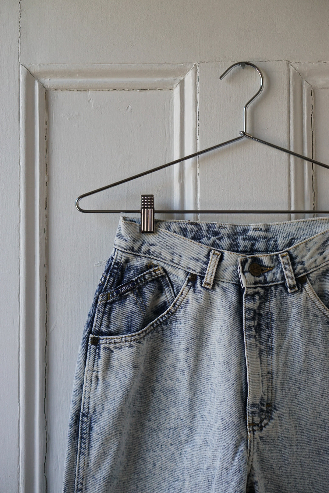 High Waisted Acid Wash Jeans | Size 25/26