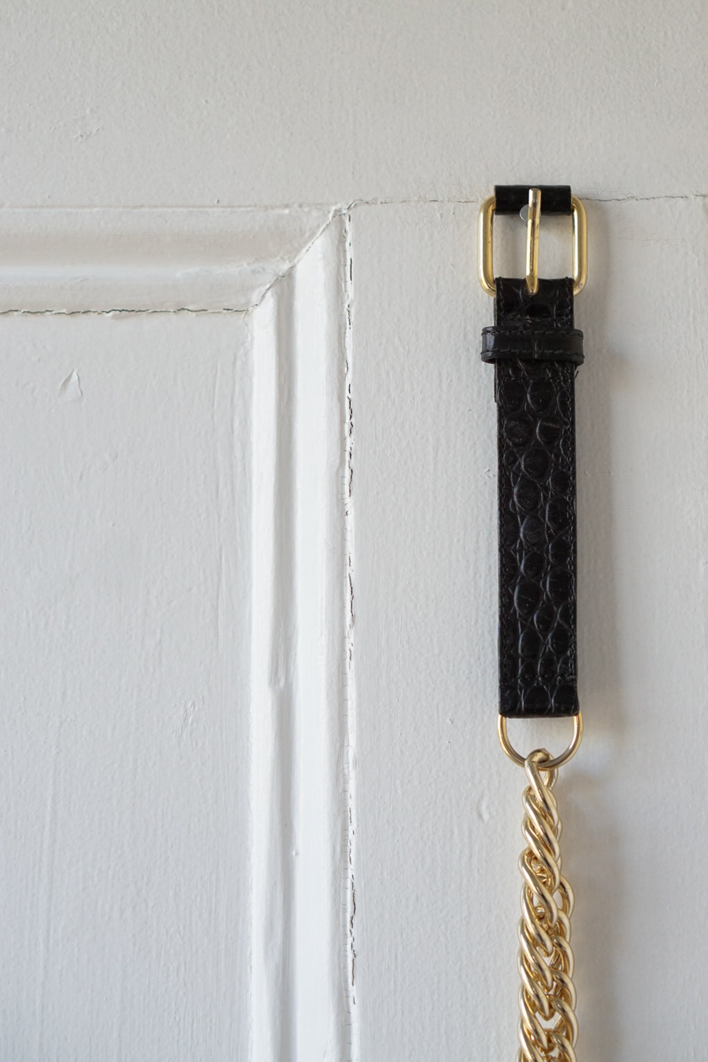 Embossed Leather and Gold Chain Belt | Size M