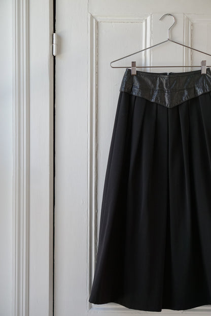 Pure Wool Black Midi Skirt | Size XS/S