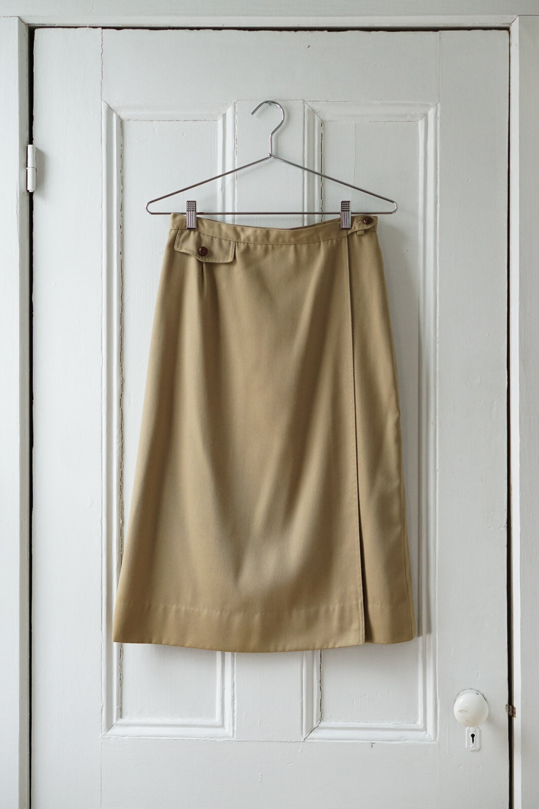 Ecru Wrap Skirt with Brown Woven Buttons | Size 28