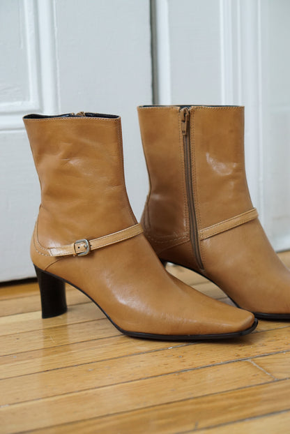 Biscotti Leather Ankle Boots | Size 6