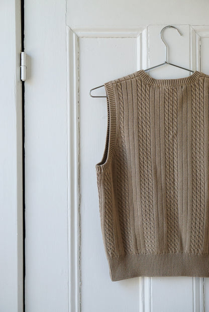 &quot;Pebble Beach&quot; Cable Knit Vest | Size S/M